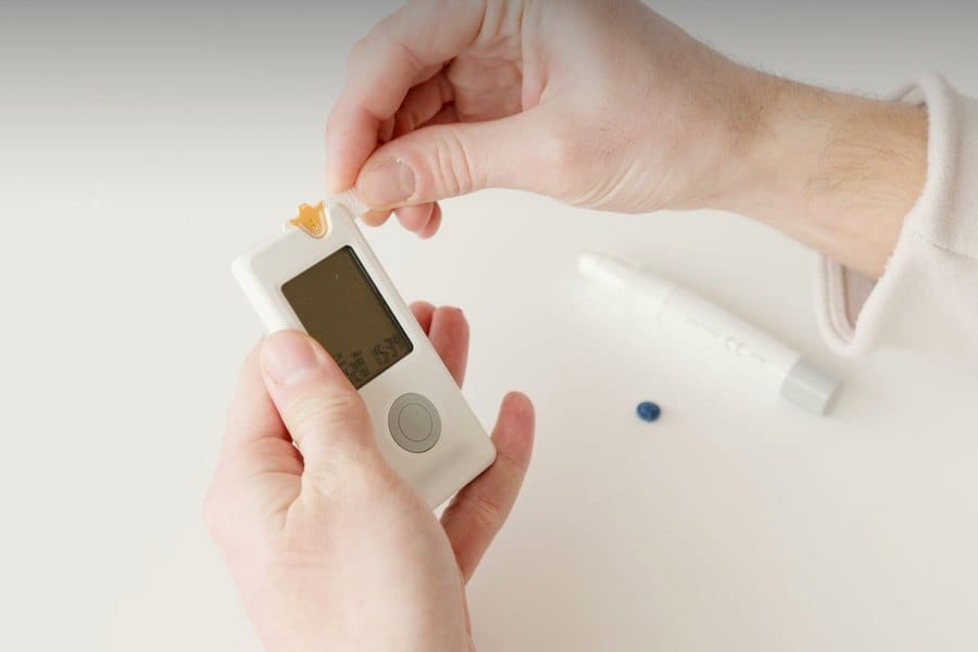 Lactate Meter + Strips — illustrative photo